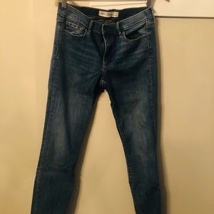 Gap true skinny jeans